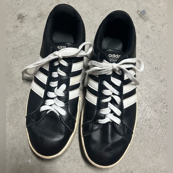 Adidas Cloudfoam Black Leather Sneakers 🌵8 1/2 - Picture 5 of 12